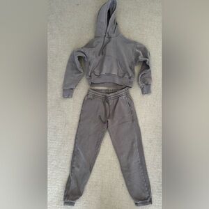 TNA sweatsuit